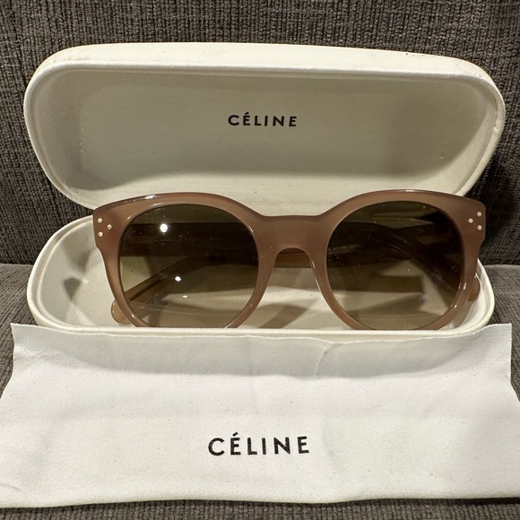 Gorgeous Celine Sunglasses with case and dust cloth, case and original box - Picture 5 of 7